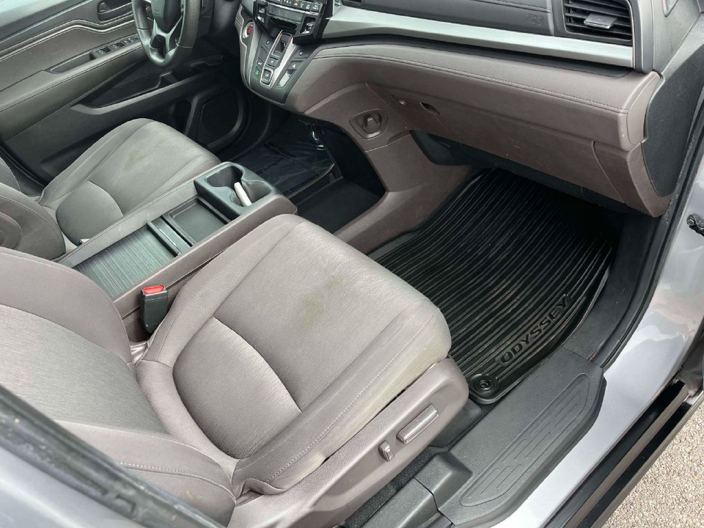 Used 2019 Honda Odyssey EX image 10