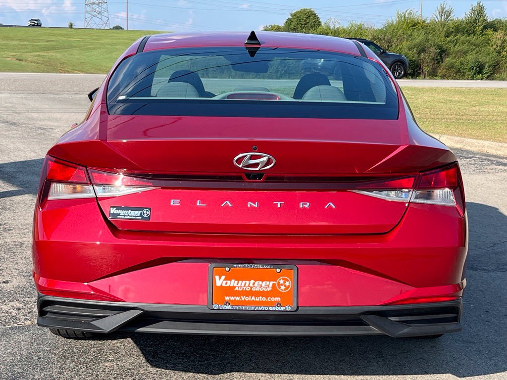 Used 2023 Hyundai Elantra SEL w/ Convenience Package FWD image 7