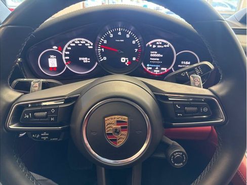 Used 2021 Porsche Panamera image 16