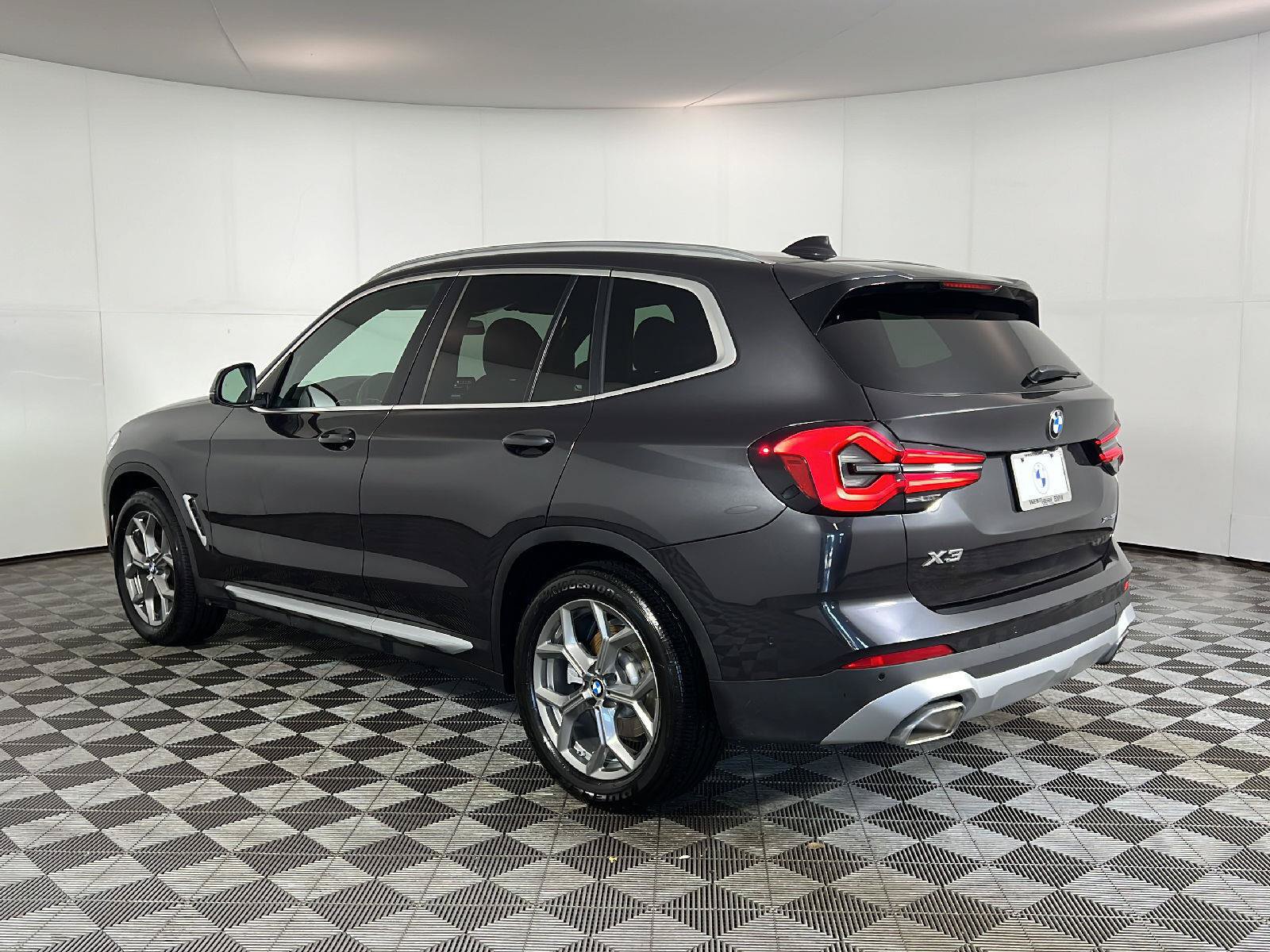 Used 2023 BMW X3 xDrive30i w/ Premium Package AWD/4WD image 9