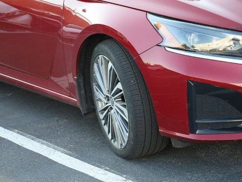Certified 2025 Nissan Altima 2.5 SL FWD image 3