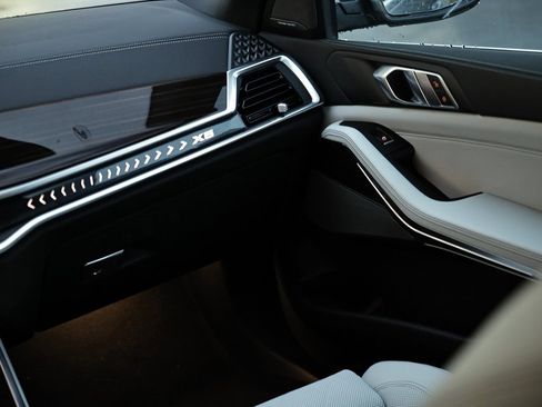 New 2026 BMW X5 xDrive40i w/ Climate Comfort Package image 29