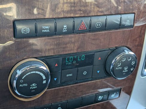 Used 2012 RAM 2500 Laramie w/ Protection Group image 12