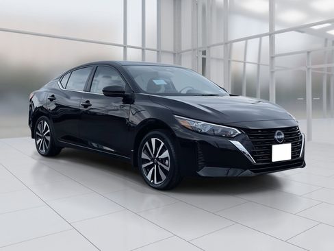 New 2025 Nissan Sentra SV w/ SV Premium Package image 5