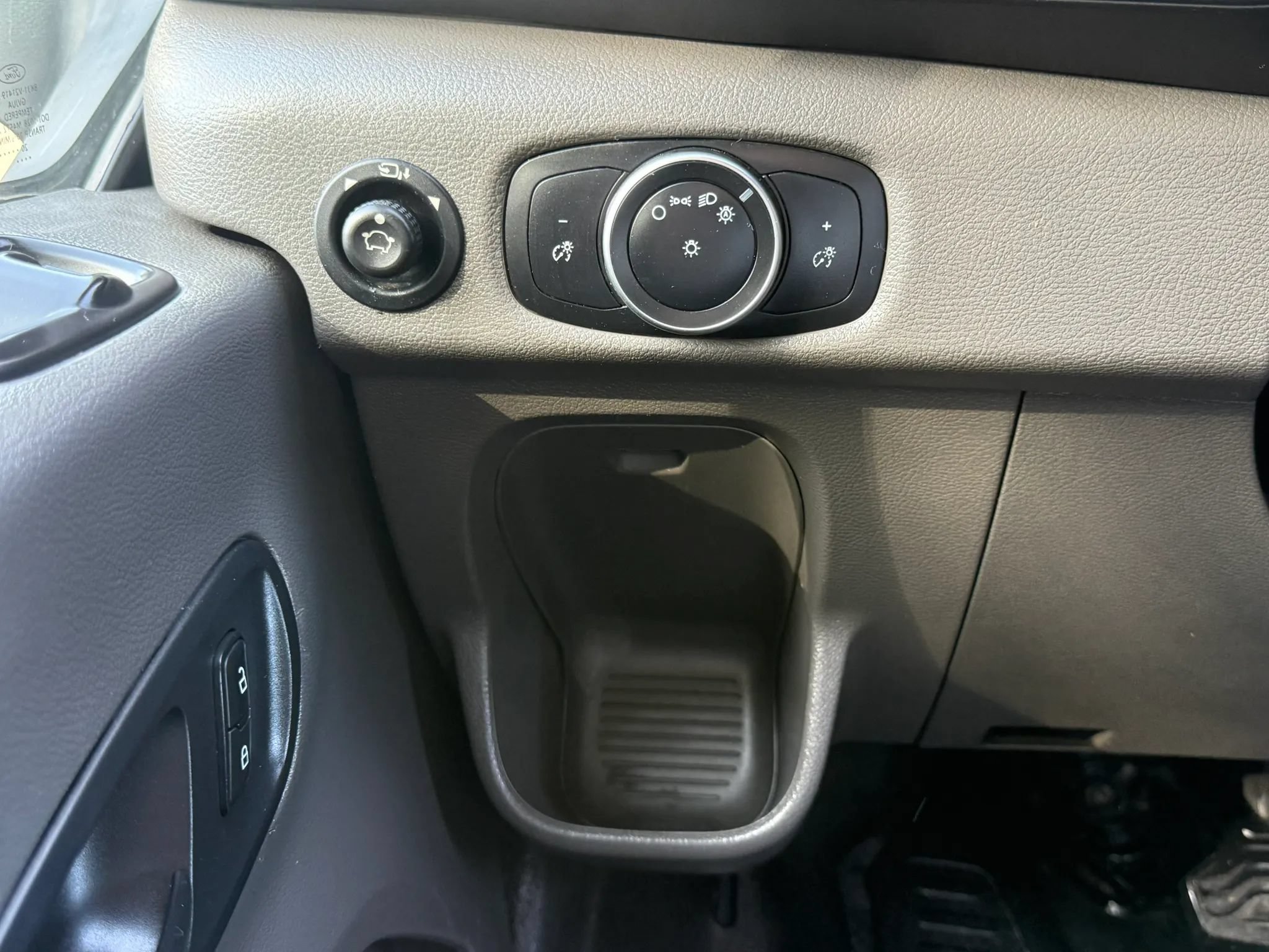 Used 2020 Ford Transit 250 148 High Roof Extended RWD image 19