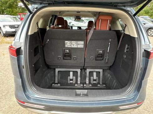 Used 2024 Kia Carnival SX image 24