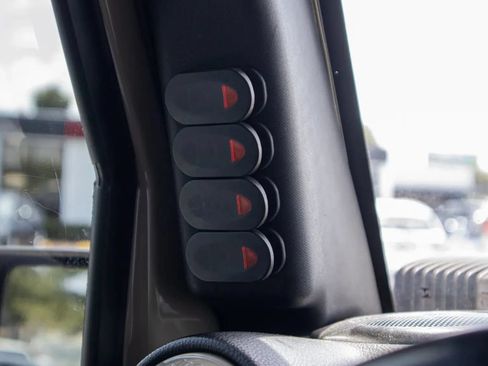 Used 2017 Jeep Wrangler Unlimited Sahara AWD/4WD image 41