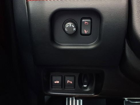 Used 2024 Nissan GT-R NISMO w/ Floor Mat Package AWD/4WD image 26