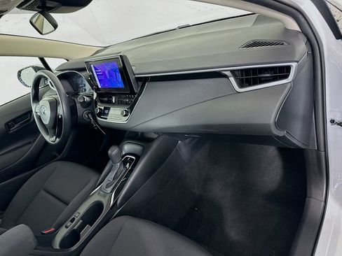 Certified 2024 Toyota Corolla LE FWD image 28
