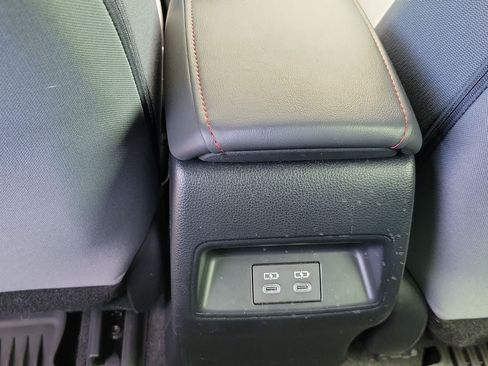 Used 2024 Toyota Corolla SE FWD image 12
