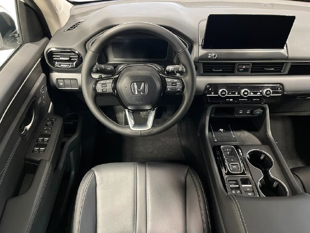 New 2026 Honda Pilot Touring image 16
