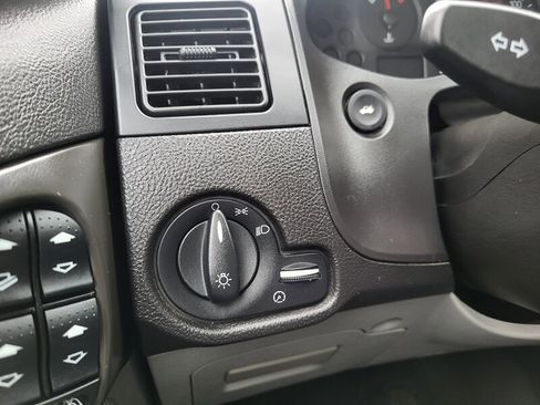 Used 2007 Ford Focus SE image 18