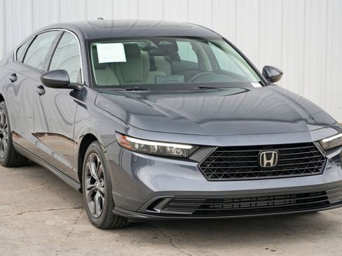 Used 2023 Honda Accord EX image 49