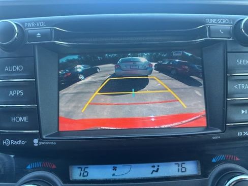 Used 2016 Toyota RAV4 SE image 18