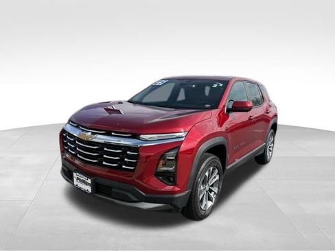 Certified 2025 Chevrolet Equinox LT w/ Safety and Technology Package FWD image 2