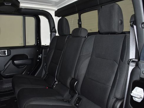 Used 2022 Jeep Gladiator Sport AWD/4WD image 24