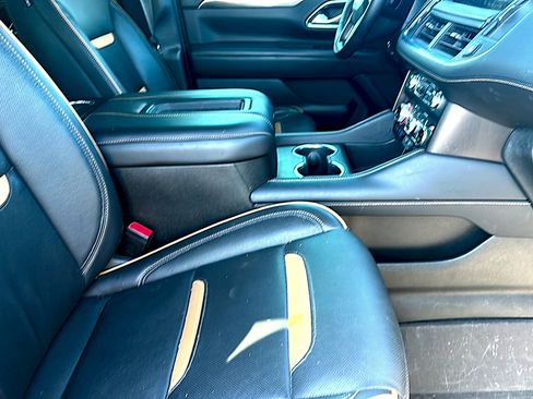 Used 2022 GMC Yukon AT4 w/ Max Trailering Package image 24