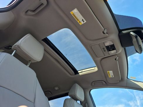 Used 2023 Honda Odyssey EX-L image 24