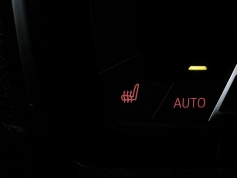 Used 2025 BMW X5 M60i AWD/4WD image 17
