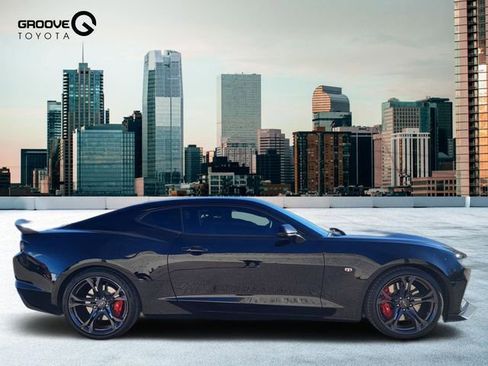 Used 2022 Chevrolet Camaro SS image 7
