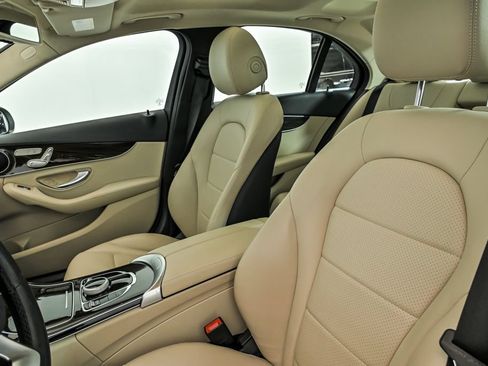 Used 2017 Mercedes-Benz C 300 Sedan image 13