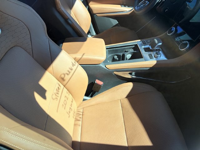 Used 2025 Jaguar F-PACE R-Dynamic S AWD/4WD image 5