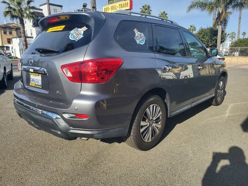 Used 2020 Nissan Pathfinder SL FWD image 7