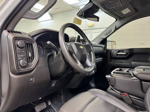 Used 2024 Chevrolet Silverado 1500 W/T w/ Trailering Package image 14