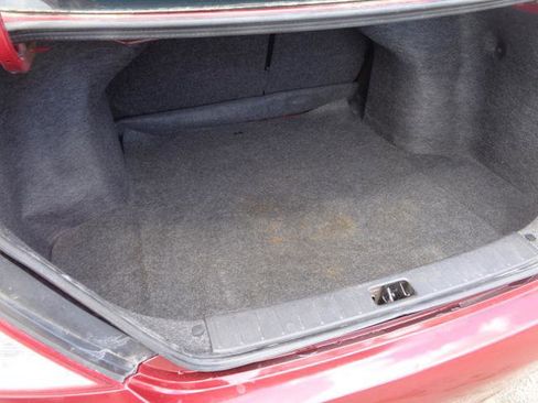 Used 2018 Nissan Versa SV FWD image 28