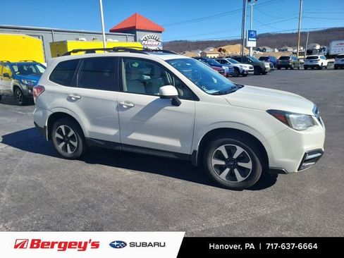 Used 2017 Subaru Forester 2.5i Premium w/ All-Weather Package image 6
