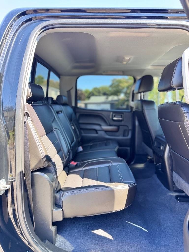 Used 2019 GMC Sierra 3500 Denali w/ Duramax Plus Package AWD/4WD image 16
