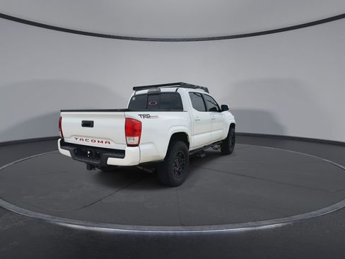 Used 2018 Toyota Tacoma SR w/ SR Convenience Package RWD image 8