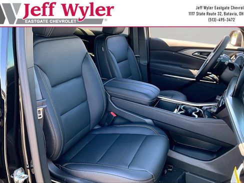 New 2026 Chevrolet Traverse LT w/ Driver Confidence Package FWD image 18