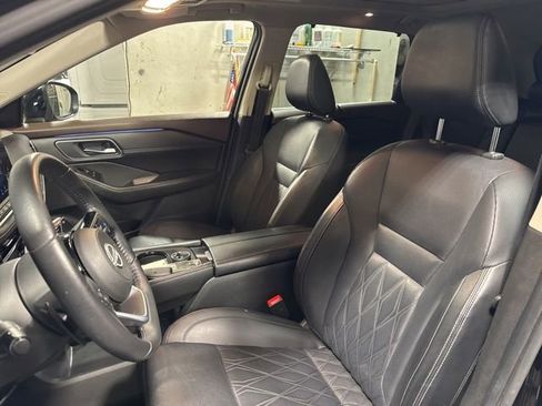 Used 2023 Nissan Rogue Platinum w/ Platinum Premium Package image 10