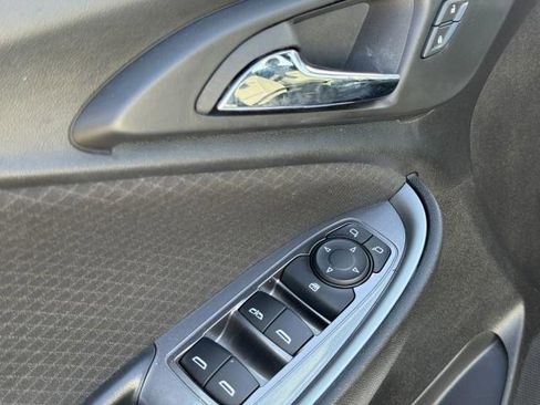 Used 2024 Chevrolet Malibu LT image 20