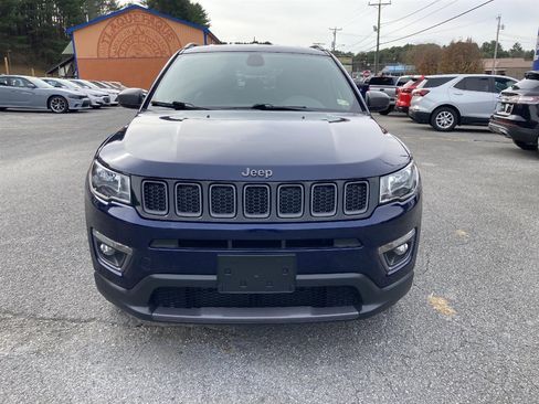 Used 2021 Jeep Compass Latitude image 2