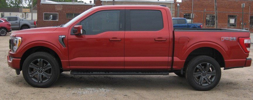Used 2023 Ford F150 Lariat AWD/4WD image 2