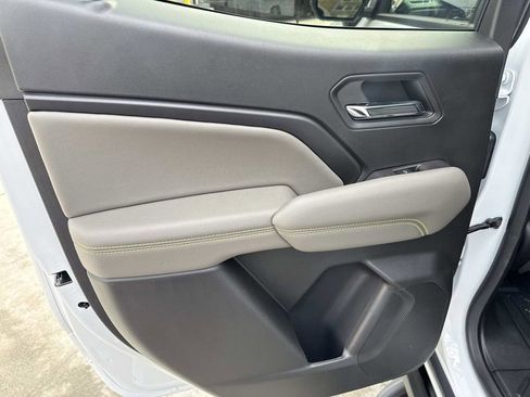 New 2025 Chevrolet Colorado ZR2 w/ Off-Road Front Bumper Package image 17