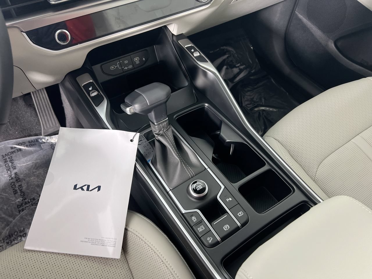 New 2026 Kia Sorento S w/ S Panoramic Sunroof Package FWD image 24