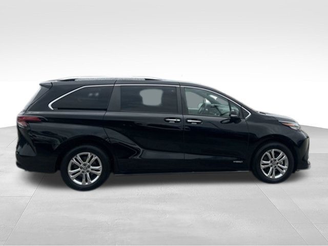 Used 2021 Toyota Sienna Platinum AWD/4WD image 6