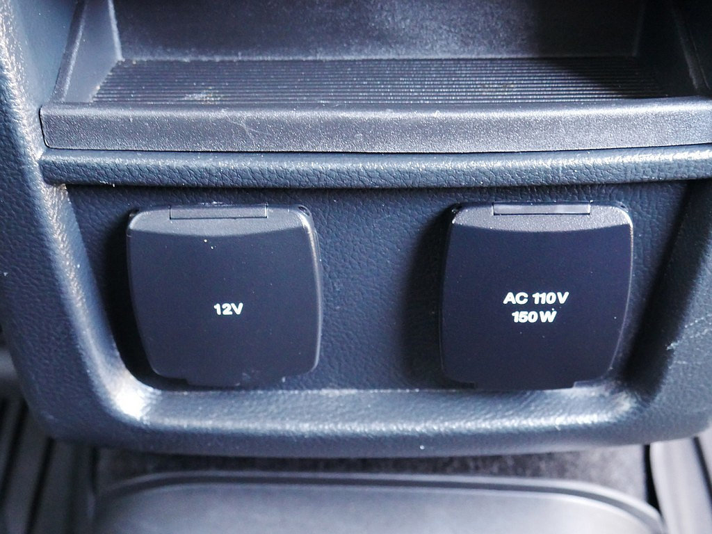 Used 2020 Ford Edge ST w/ Cold Weather Package AWD/4WD image 59