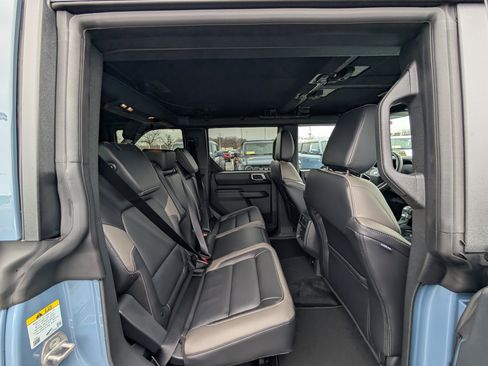 New 2025 Ford Bronco Outer Banks image 8