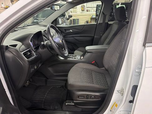 Used 2022 Chevrolet Equinox LT image 10