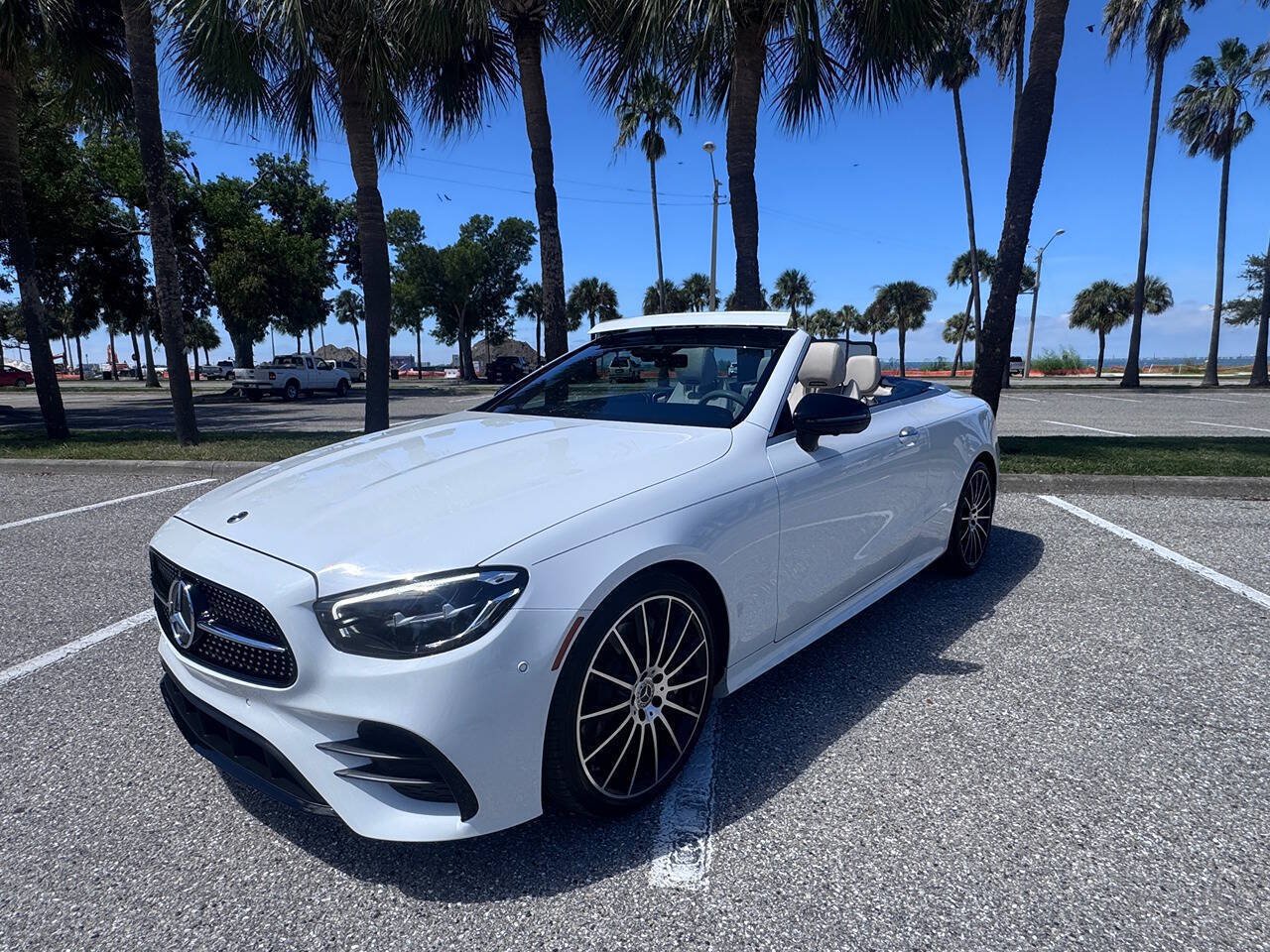 Used 2022 Mercedes-Benz E 450 Cabriolet image 3