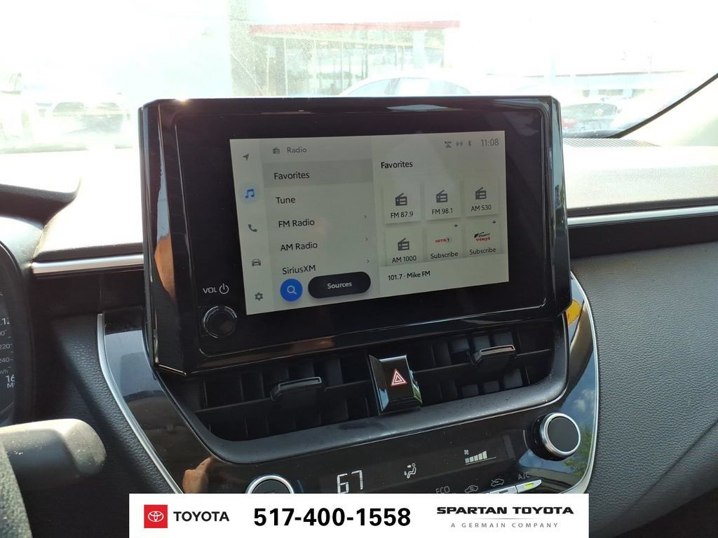 Used 2024 Toyota Corolla LE FWD image 21