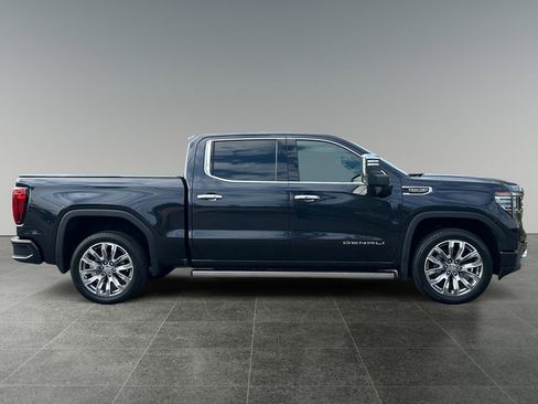 Used 2024 GMC Sierra 1500 Denali w/ Denali Reserve Package image 8