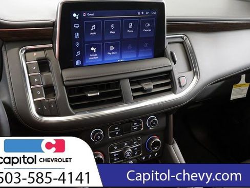 Used 2024 Chevrolet Suburban High Country w/ Advanced Technology Package image 20
