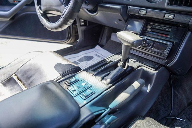 Used 1992 Pontiac Firebird Formula RWD image 32
