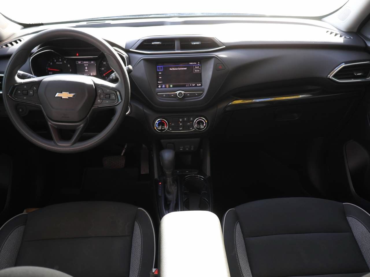 Used 2023 Chevrolet TrailBlazer LT FWD image 12