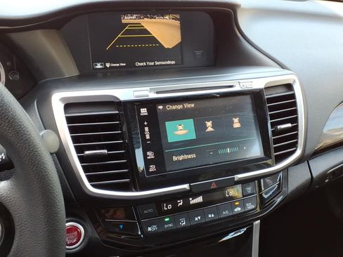 Used 2016 Honda Accord EX image 21